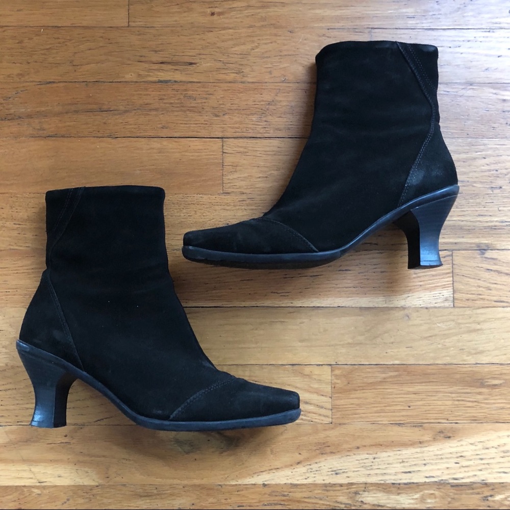 La Canadienne Waterproof Suede Boot